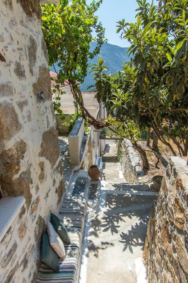 Stairs Homes & Suites Kamaria  Kültér fotó